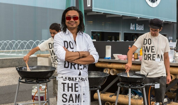 12 Rikrit Tiranvanijia