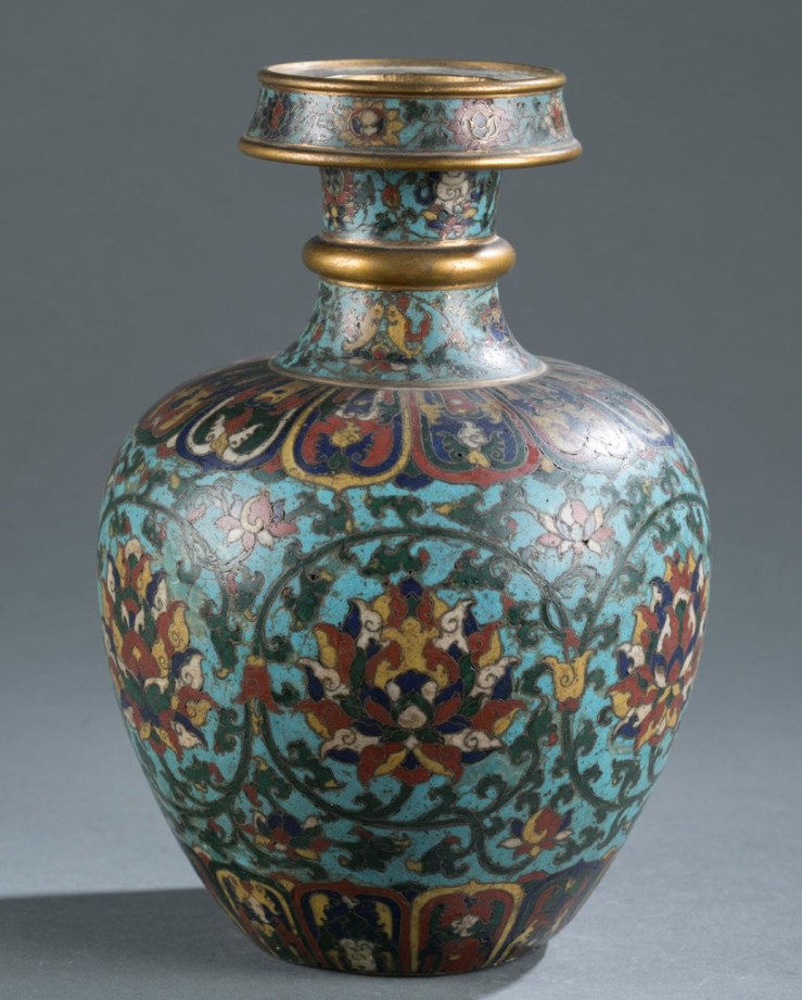 2 A Chinese cloisonné enamel vase recently sold for $812,500 in an online auction after being valued at $400 to $600.