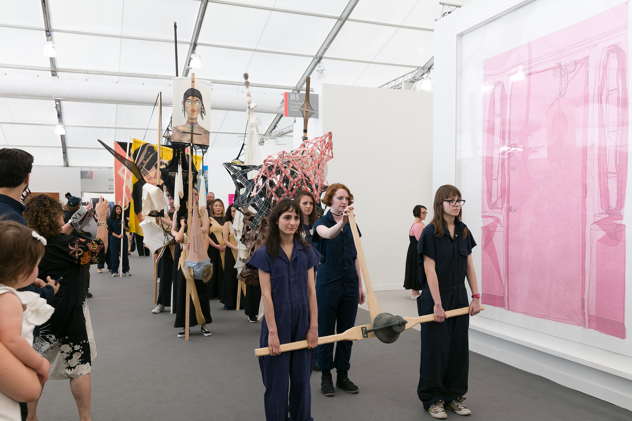 8 Lara Schnitger, SUFFRAGETTE CITY, Anton Kern Gallery, Live program,